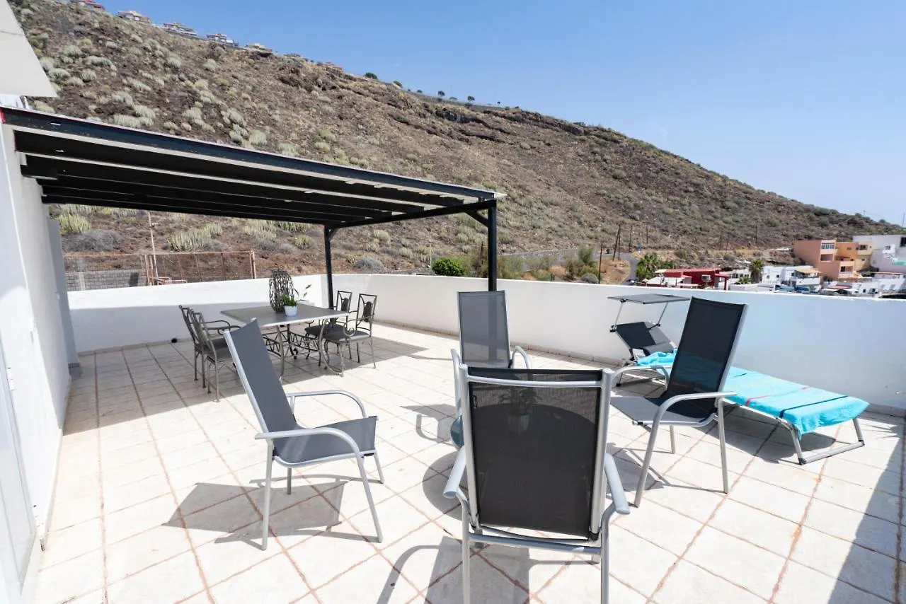 Spacious House With Huge Terrace Facing The Sea Bocacangrejo