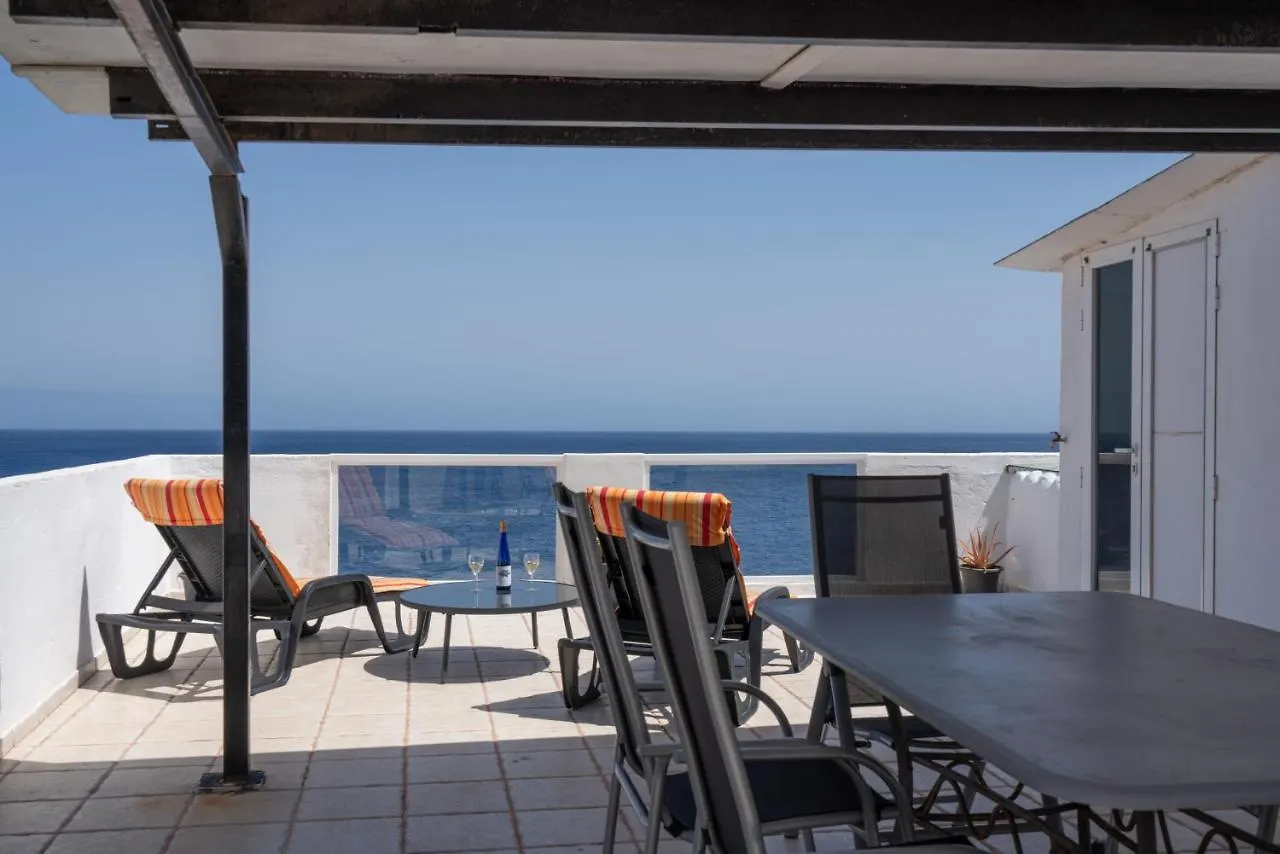 Nyaraló Spacious House With Huge Terrace Facing The Sea Bocacangrejo