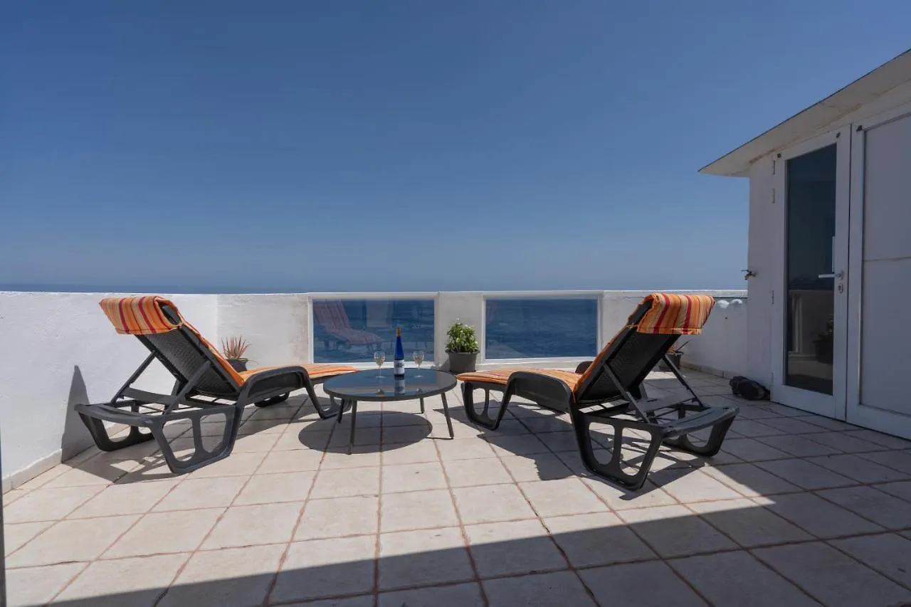 Spacious House With Huge Terrace Facing The Sea Bocacangrejo Nyaraló